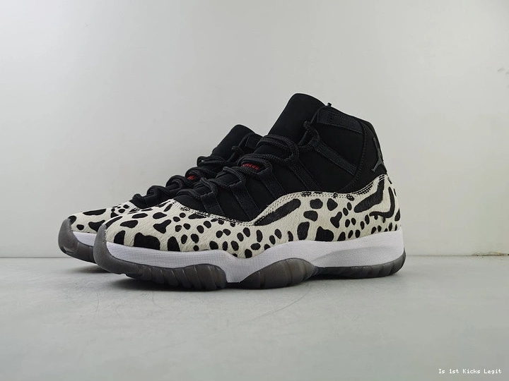 Instinct Air AR0715-010 11 Animal Jordan 1217